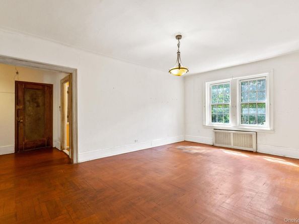 525 W 238th Street 1N, Bronx NY 10463