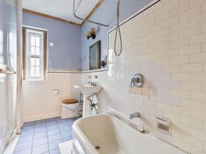 525 W 238th Street 1N, Bronx NY 10463