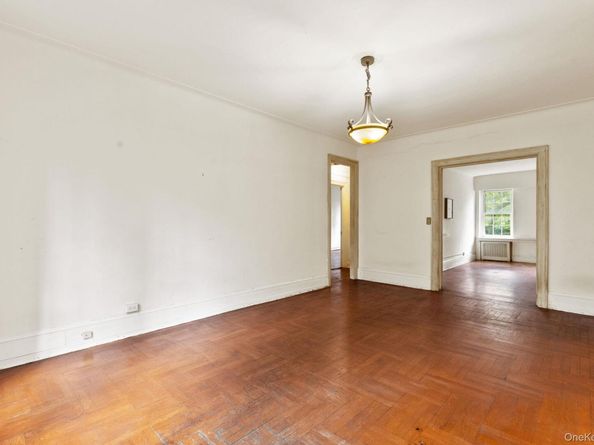 525 W 238th Street 1N, Bronx NY 10463