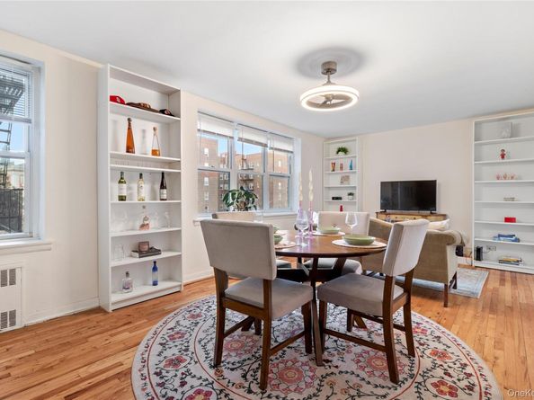 84-50 169 Street 315, Jamaica NY 11432