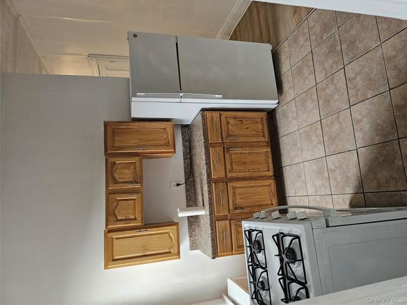 176 Barbey Street 2 floor, Brooklyn NY 11207