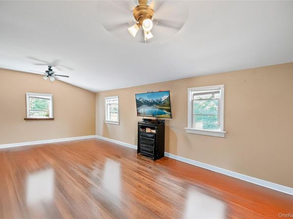 1113 Joselson Avenue, Bay Shore NY 11706