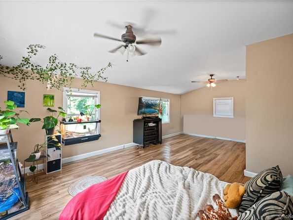 1113 Joselson Avenue, Bay Shore NY 11706