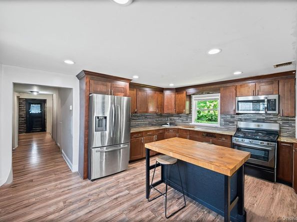 1113 Joselson Avenue, Bay Shore NY 11706