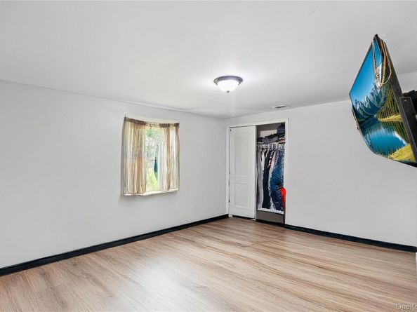 1113 Joselson Avenue, Bay Shore NY 11706