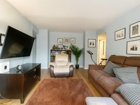 6 W West Mill Drive 2D, Great Neck NY 11021