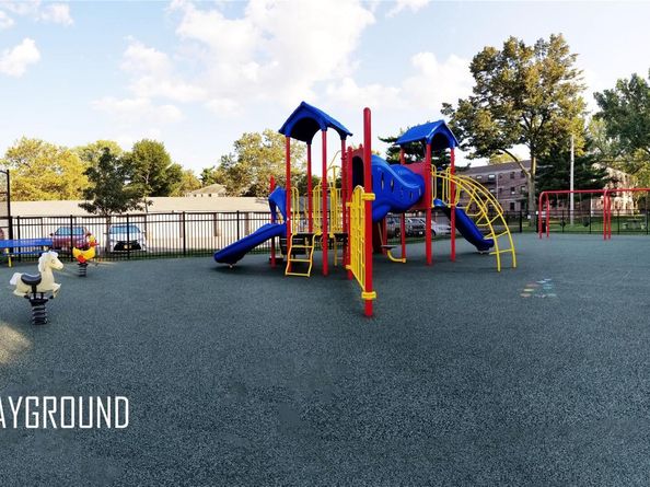 6 W West Mill Drive 2D, Great Neck NY 11021