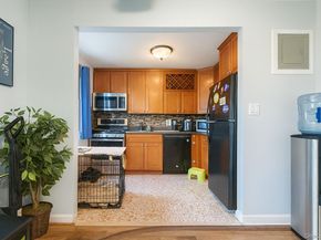 6 W West Mill Drive 2D, Great Neck NY 11021