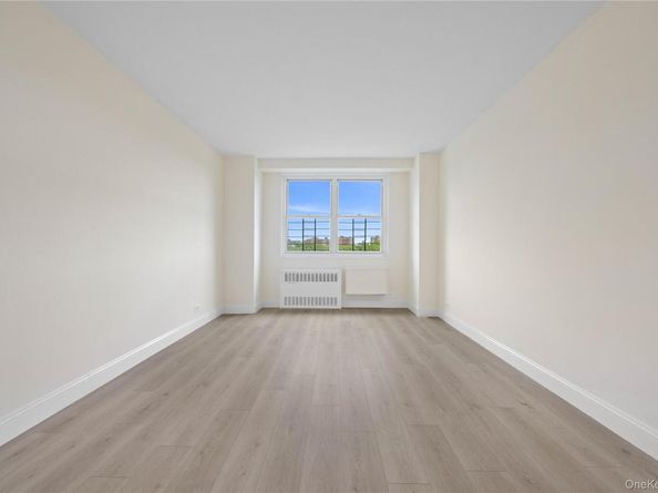 820 Boynton Avenue 17B, Bronx NY 10473