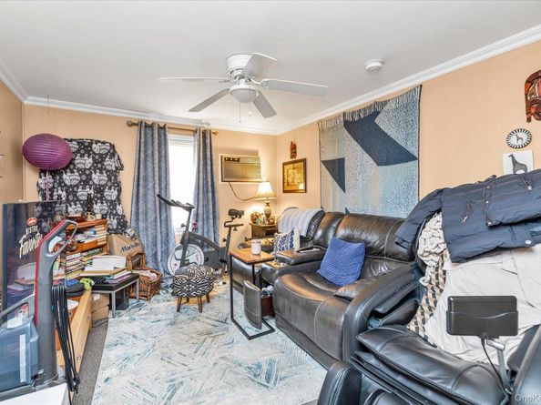 8 Jackson Street, Glen Cove NY 11542