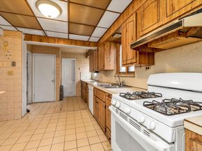 8 Jackson Street, Glen Cove NY 11542