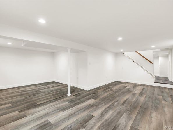 253 Versa Place, Sayville NY 11782