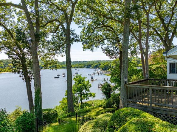 22 Mallard Cove, Centerport NY 11721