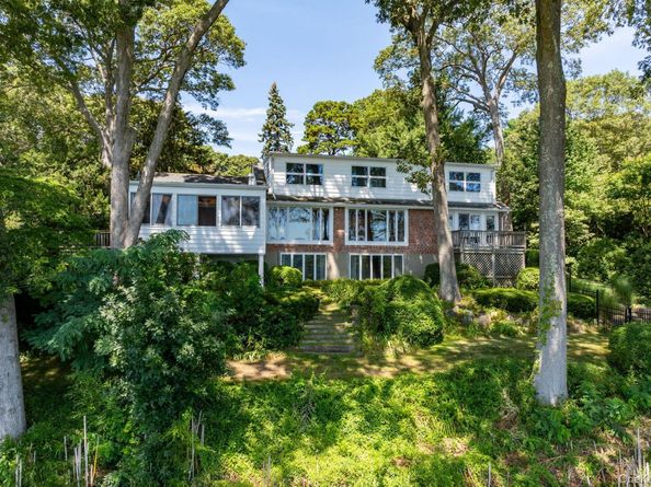 22 Mallard Cove, Centerport NY 11721