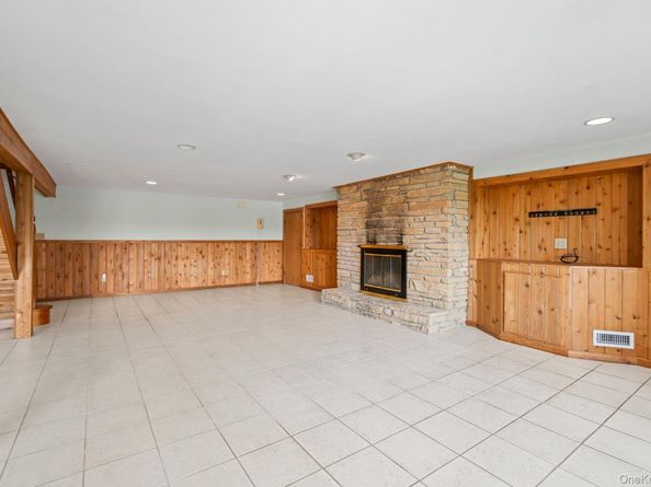 22 Mallard Cove, Centerport NY 11721