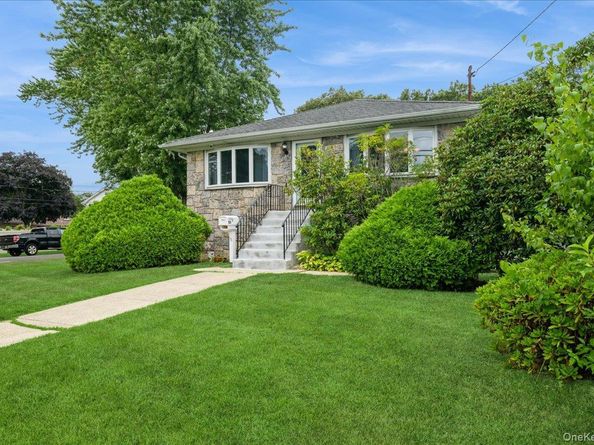54 Deer Park Boulevard, Deer Park NY 11729