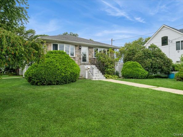 54 Deer Park Boulevard, Deer Park NY 11729