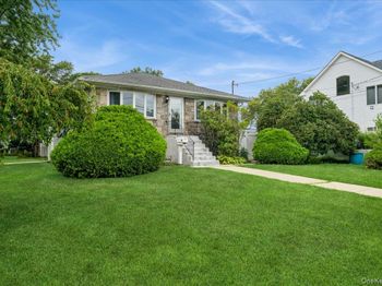 54 Deer Park Boulevard