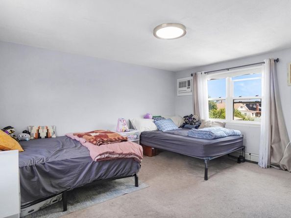 153 Westend, Freeport NY 11520