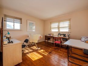 10 Meadow Road, Inwood NY 11096