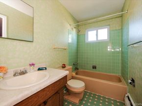 10 Meadow Road, Inwood NY 11096