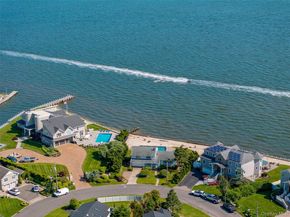 167 Secatogue Lane W, West Islip NY 11795