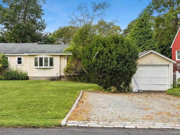 35 Saltaire Road, Sound Beach NY 11789