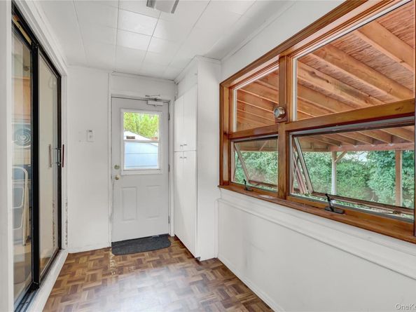 85 N Beech Street, Massapequa NY 11758