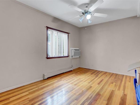 85 N Beech Street, Massapequa NY 11758