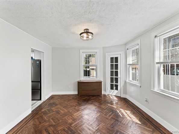 102-05 217th Street, Queens Village NY 11429