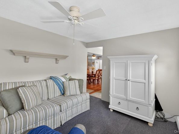 22 Twin Lane N, Wantagh NY 11793