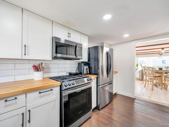 181 Blue Point Avenue, Blue Point NY 11715
