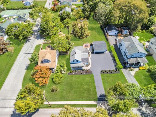 181 Blue Point Avenue, Blue Point NY 11715