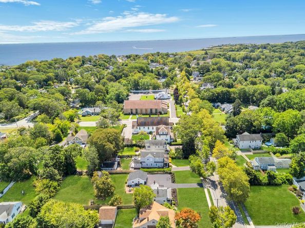 181 Blue Point Avenue, Blue Point NY 11715