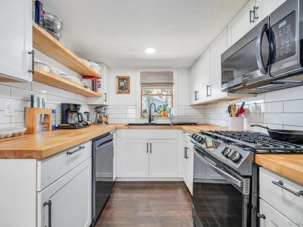181 Blue Point Avenue, Blue Point NY 11715