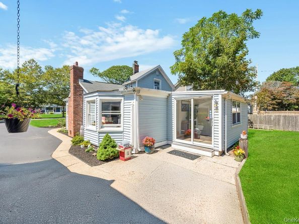 181 Blue Point Avenue, Blue Point NY 11715