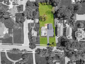 181 Blue Point Avenue, Blue Point NY 11715