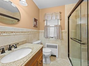 37 Newark Street, Lindenhurst NY 11757