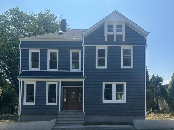 215 Sea Cliff Avenue, Sea Cliff NY 11579