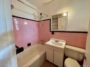 48-21 40 Street 2C, Sunnyside NY 11104