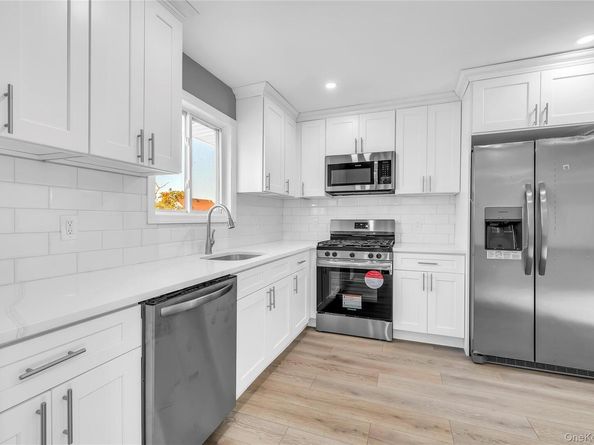 147 S Terrace Place, Valley Stream NY 11580