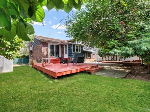 211 Cantiague Rock Road, Westbury NY 11590