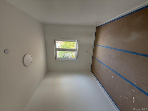 320 125th Street, College Point NY 11356
