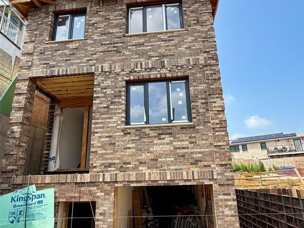 320 125th Street, College Point NY 11356