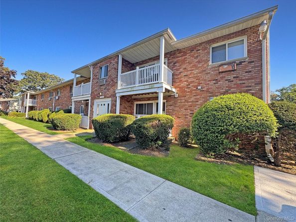 57 Adams Road 1H, Central Islip NY 11722