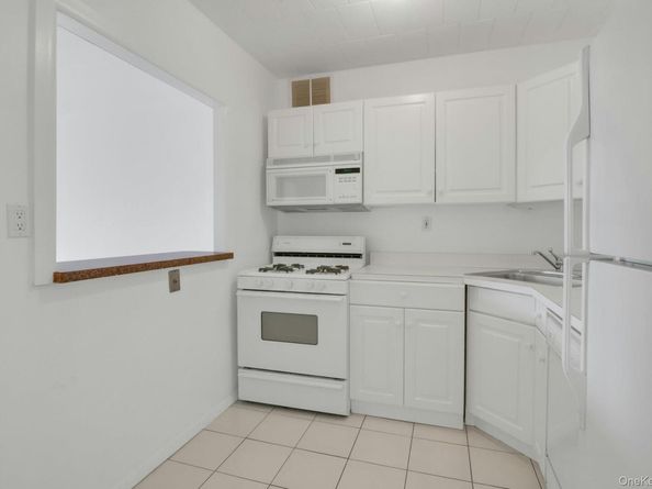 510 Midland Avenue 2H, Yonkers NY 10704