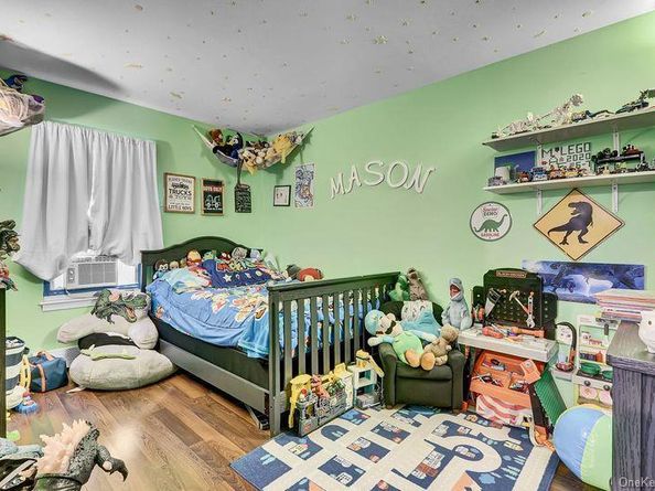 500 Boxwood Drive, Shirley NY 11967
