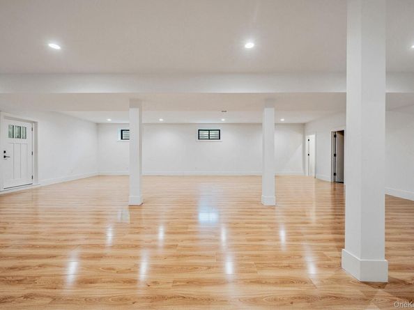1555 Henry Road, Wantagh NY 11793