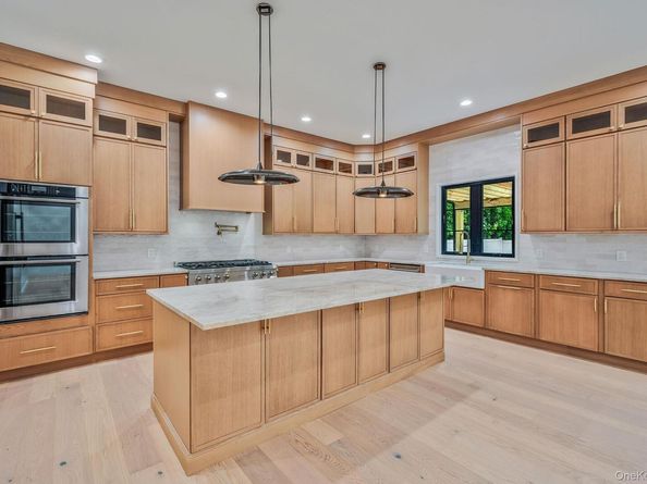 1555 Henry Road, Wantagh NY 11793