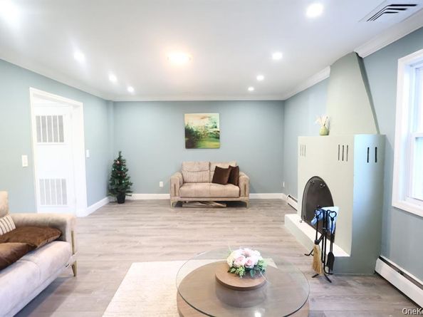 92 Nottingham Road, Manhasset Hills NY 11040